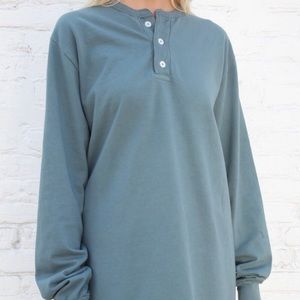 Brandy Melville Lennon top